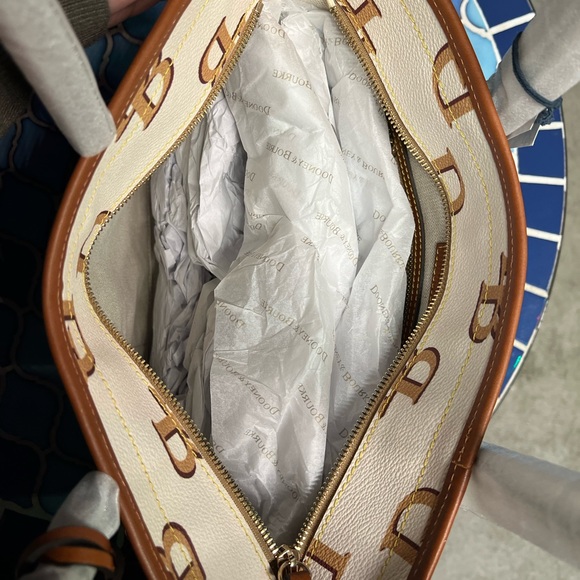 NWT Dooney & Bourke Monogram Tote - Picture 9 of 10